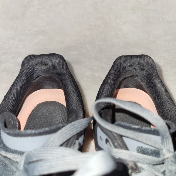 On Cloud CloudFlow Running Womens 7 Rock/Rose Sneakers Lightweight Training - Picture 8 of 11